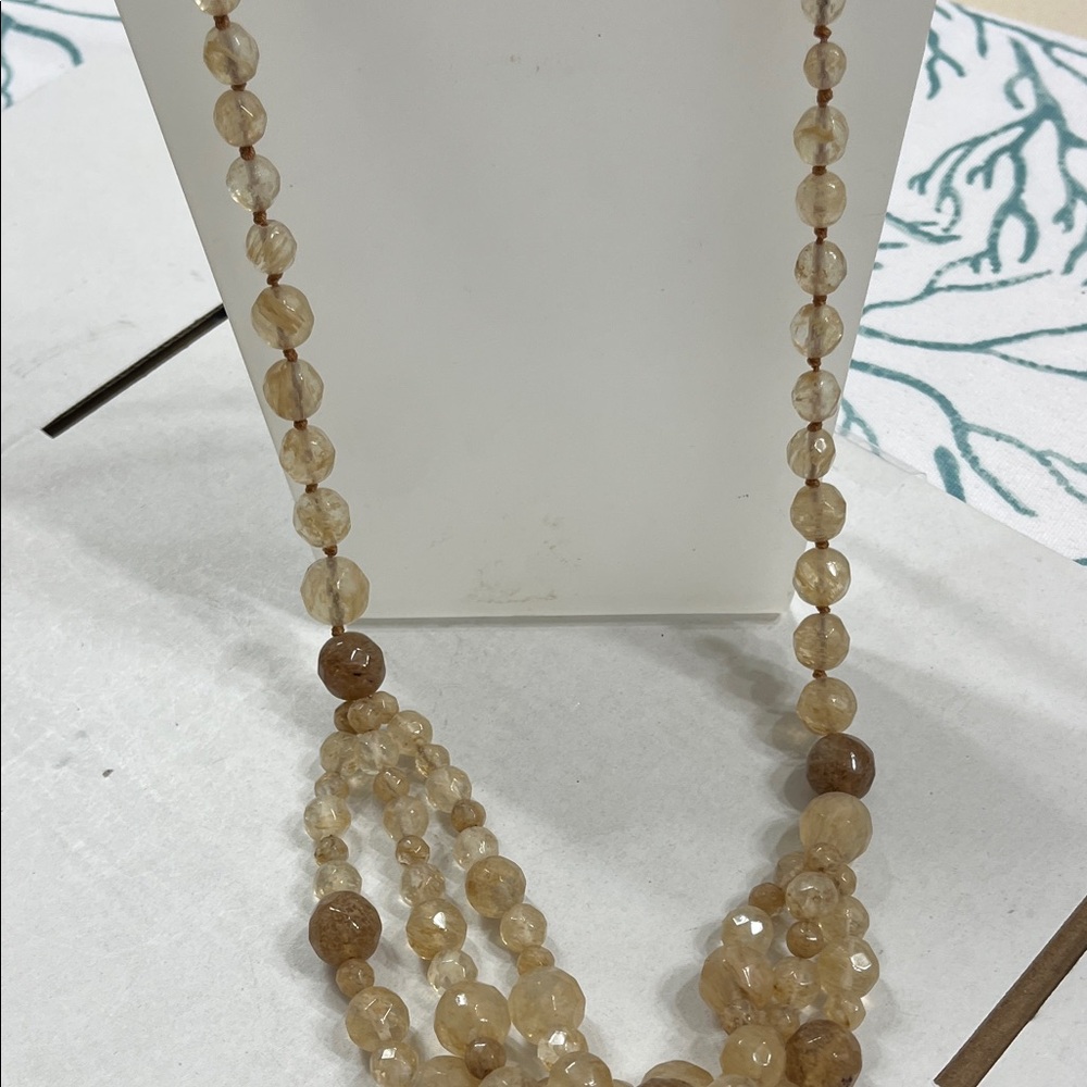 1990s Strand of Shades of Brown Quartz Beads